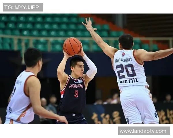 赵岩昊的篮球之路如何从青涩少年成长为CBA明星球员的传奇故事